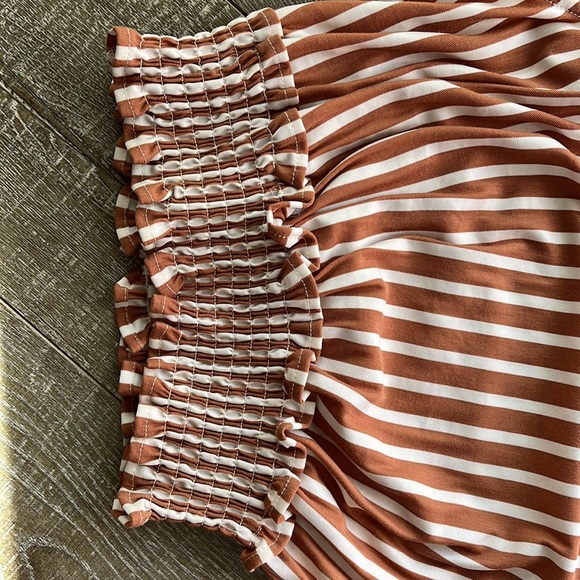 Vertical stripped crop top - Picture 3 of 4